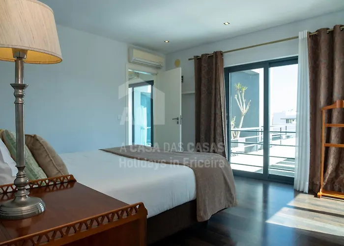 Villa Aqua By Acasadascasas